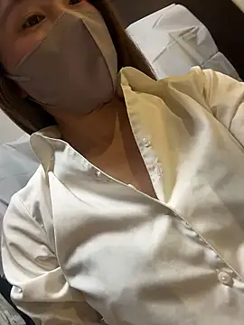 Snapshot of ririka_858 chatting on 01-08-26, 09:44 ririka 858 online show from 01-08-26, 09:44