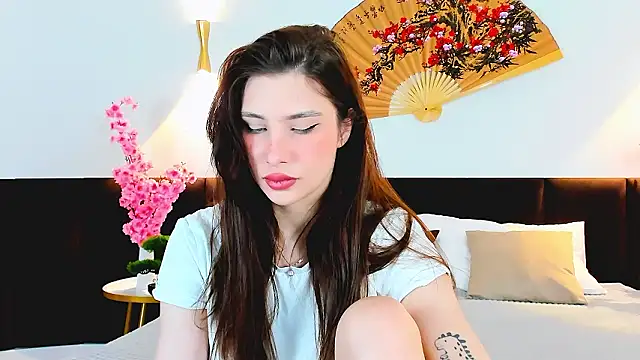 Danielle Eddwards online show from 03-27-26, 05:46