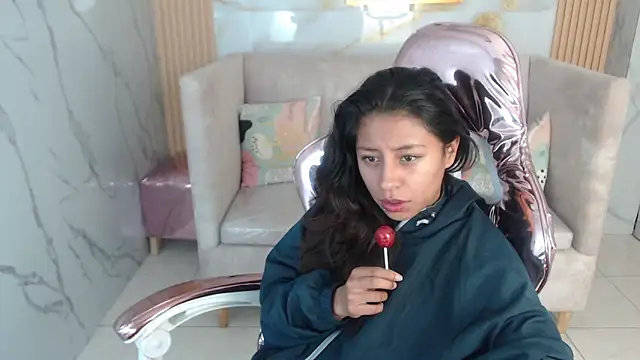 serabella s online show from 12-20-25, 01:07