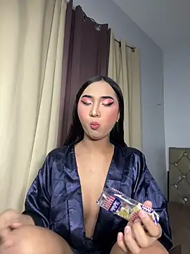 Diannellove online show from 05-04-26, 06:37