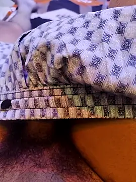 Snapshot of ishan2026 chatting on 12-17-25, 04:24 ishan2026 online show from 12-17-25, 04:24