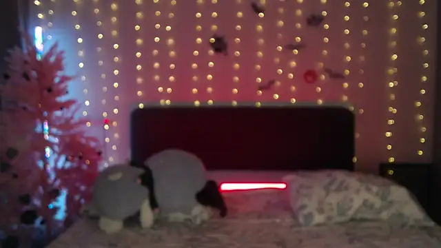 Snapshot of Sleepy_AF chatting on 02-10-26, 06:56 Sleepy AF online show from 02-10-26, 06:56