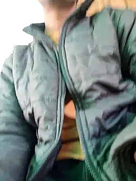 Snapshot of male_hub chatting on 01-12-26, 07:35 male hub online show from 01-12-26, 07:35