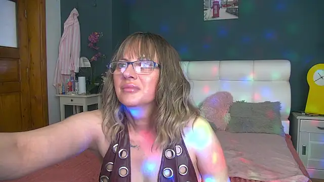 Cougar Milff online show from 05-08-26, 04:12