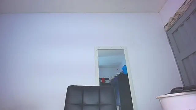 Snapshot of Brianny_X chatting on 02-17-26, 07:05 Brianny X online show from 02-17-26, 07:05