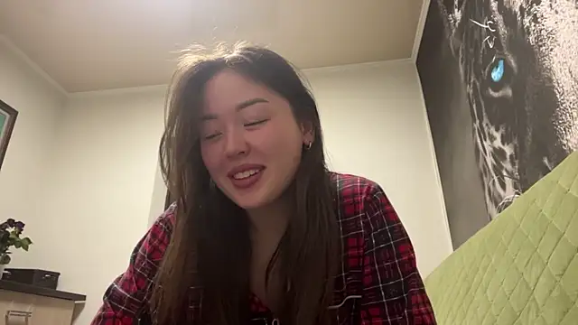 CurietHana1 online show from 01-14-26, 01:33