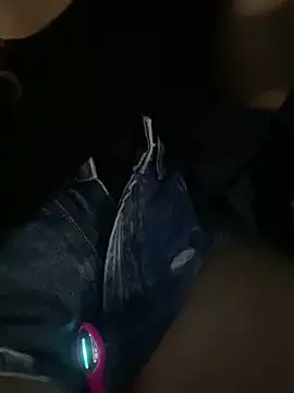 Snapshot of triz_prado chatting on 02-18-26, 12:28 triz prado online show from 02-18-26, 12:28