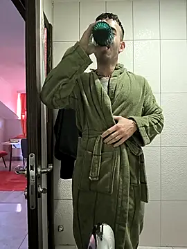 Snapshot of hazarcannn chatting on 03-11-26, 05:46 hazarcannn online show from 03-11-26, 05:46