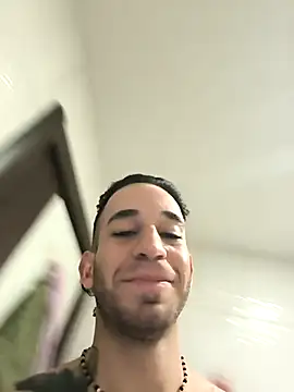 Snapshot of hazarcannn chatting on 03-15-26, 06:36 hazarcannn online show from 03-15-26, 06:36