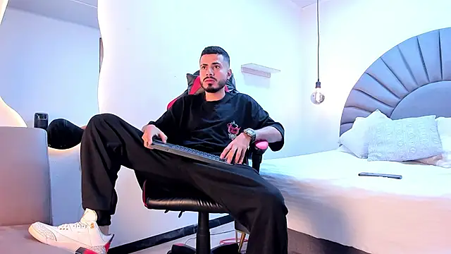 MatthewCullen online show from 03-04-26, 05:46