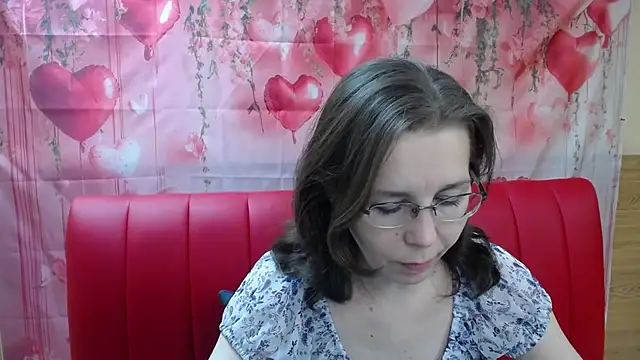 Snapshot of DaisyEdit chatting on 03-28-26, 06:13 DaisyEdit online show from 03-28-26, 06:13