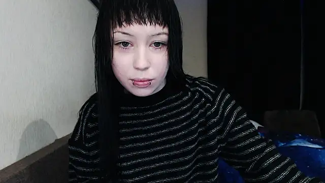Snapshot of Lucyy666 chatting on 12-15-25, 11:20 Lucyy666 online show from 12-15-25, 11:20