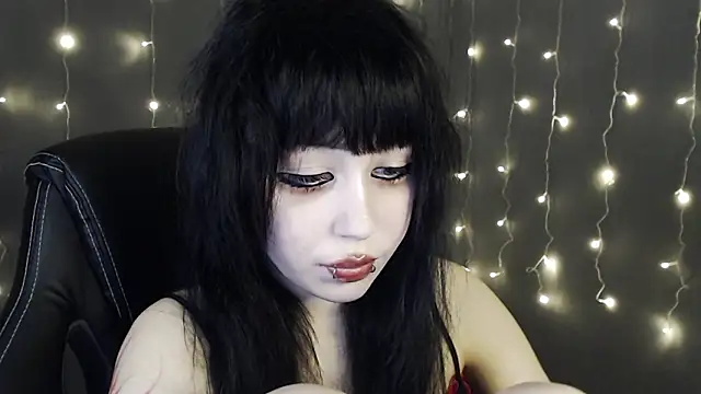 Snapshot of Lucyy666 chatting on 02-25-26, 10:52 Lucyy666 online show from 02-25-26, 10:52