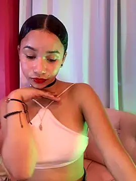 ZoeyFierce online show from 12-15-25, 07:40