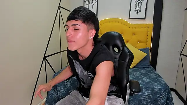 Ethan Jamees online show from 02-28-26, 07:59