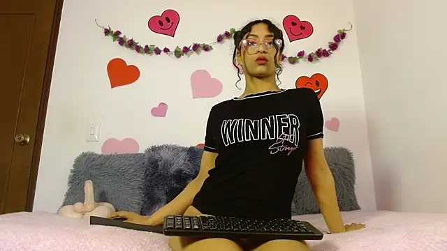 MarillynMorgan online show from 05-10-26, 03:39