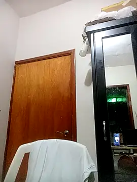 Snapshot of qaarlyfogosa chatting on 11-28-25, 11:24 qaarlyfogosa online show from 11-28-25, 11:24