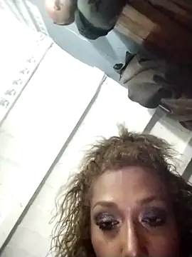 Snapshot of qaarlyfogosa chatting on 02-04-26, 07:58 qaarlyfogosa online show from 02-04-26, 07:58