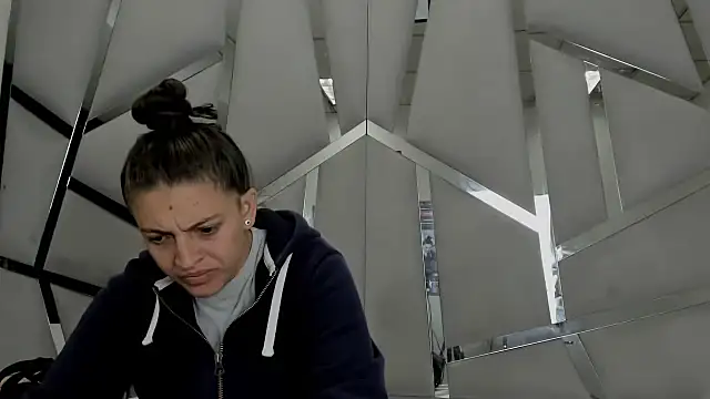Alyssa Noah online show from 04-30-26, 03:02