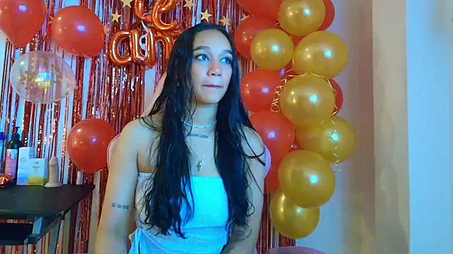 Snapshot of coraline_vera chatting on 02-15-26, 12:14 coraline vera online show from 02-15-26, 12:14