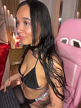 Snapshot of coraline_vera chatting on 03-25-26, 07:42 coraline vera online show from 03-25-26, 07:42