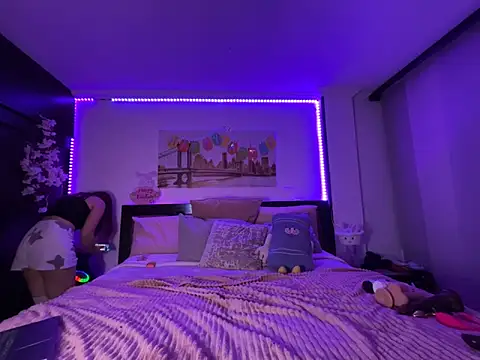 Snapshot of SweetMalory chatting on 03-05-26, 06:42 SweetMalory online show from 03-05-26, 06:42