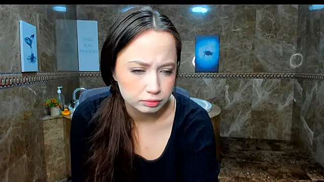 Carolina-sky online show from 05-05-26, 01:13