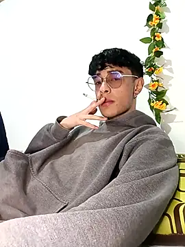 2 milo verus 4 online show from 01-10-26, 06:15