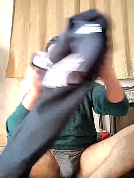 samnick4321 online show from 11-28-25, 04:37