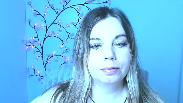 Snapshot of Amanda_Swannn chatting on 02-14-26, 07:27 Amanda Swannn online show from 02-14-26, 07:27