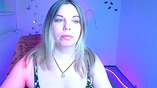 Snapshot of Amanda_Swannn chatting on 03-26-26, 06:52 Amanda Swannn online show from 03-26-26, 06:52