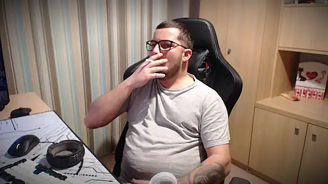 kevinnlovelly online show from 11-27-25, 06:21