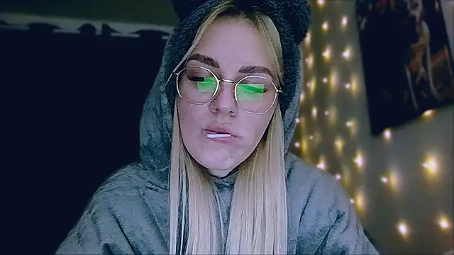 Whitehex666 online show from 01-18-26, 07:06