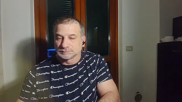 Snapshot of Mauro7788 chatting on 03-08-26, 02:26 Mauro7788 online show from 03-08-26, 02:26