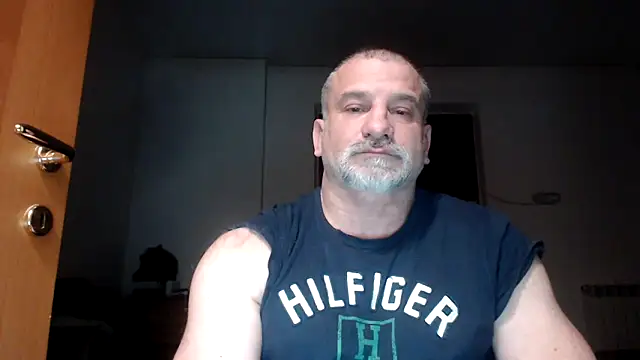 Snapshot of Mauro7788 chatting on 03-31-26, 02:13 Mauro7788 online show from 03-31-26, 02:13