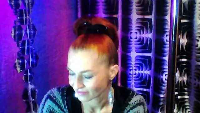 Soniakiss online show from 01-17-26, 02:44