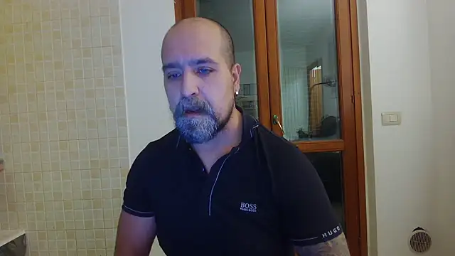 Snapshot of AMIRDIB2025 chatting on 01-13-26, 05:40 AMIRDIB2025 online show from 01-13-26, 05:40