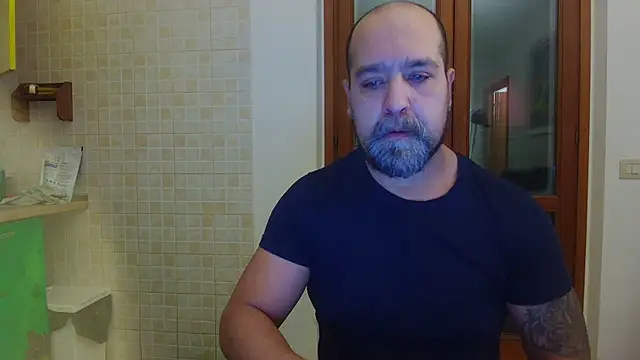 Snapshot of AMIRDIB2025 chatting on 01-16-26, 07:40 AMIRDIB2025 online show from 01-16-26, 07:40