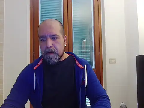 Snapshot of AMIRDIB2025 chatting on 01-17-26, 11:48 AMIRDIB2025 online show from 01-17-26, 11:48