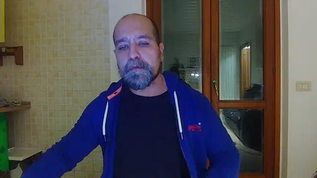 Snapshot of AMIRDIB2025 chatting on 01-17-26, 11:52 AMIRDIB2025 online show from 01-17-26, 11:52