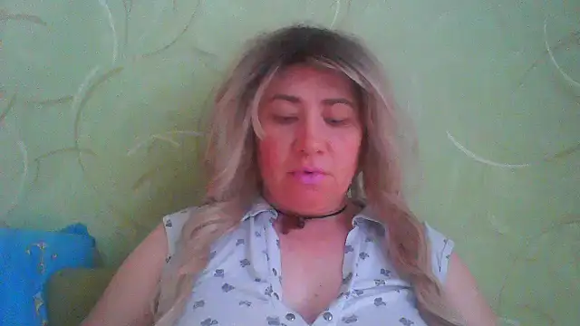 Snapshot of ClaireShannon chatting on 02-20-26, 02:39 ClaireShannon online show from 02-20-26, 02:39