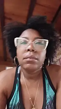 Snapshot of ChanneldelaCroix chatting on 05-06-26, 10:53 ChanneldelaCroix online show from 05-06-26, 10:53