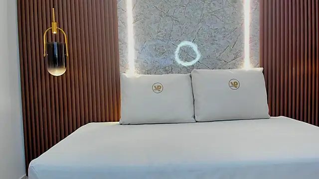 evony becker  online show from 12-04-25, 10:35