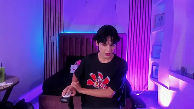 SthepanodiMonaco online show from 02-02-26, 08:18