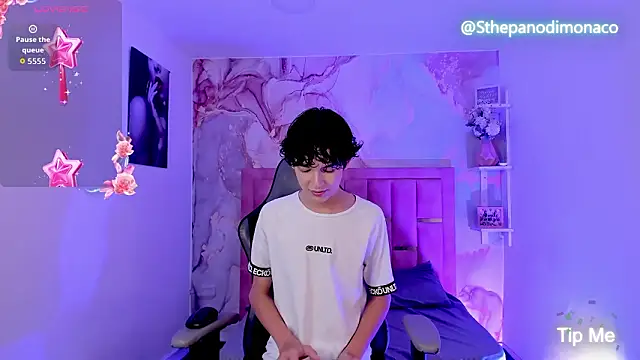 SthepanodiMonaco online show from 02-06-26, 08:56