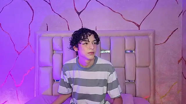 SthepanodiMonaco online show from 03-19-26, 03:32