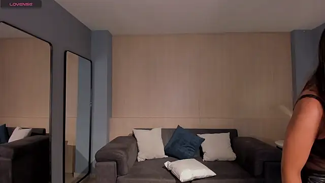 AmbarOwens online show from 02-08-26, 04:27