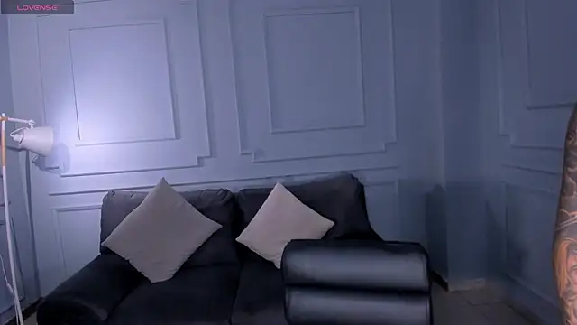 AmbarOwens online show from 02-09-26, 01:42