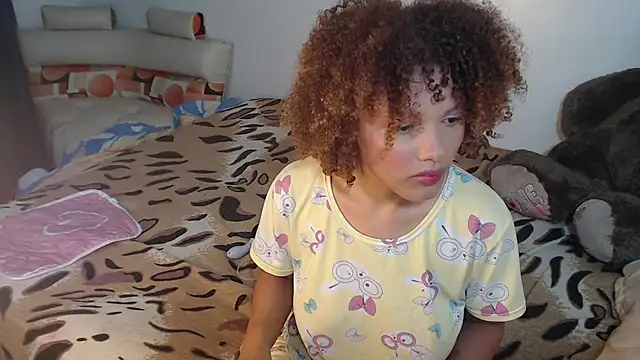 Snapshot of Nathaly_naughty chatting on 02-19-26, 11:12 Nathaly naughty online show from 02-19-26, 11:12