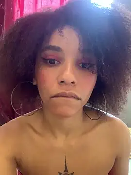 Snapshot of Lillith_Bloom chatting on 02-14-26, 12:02 Lillith Bloom online show from 02-14-26, 12:02